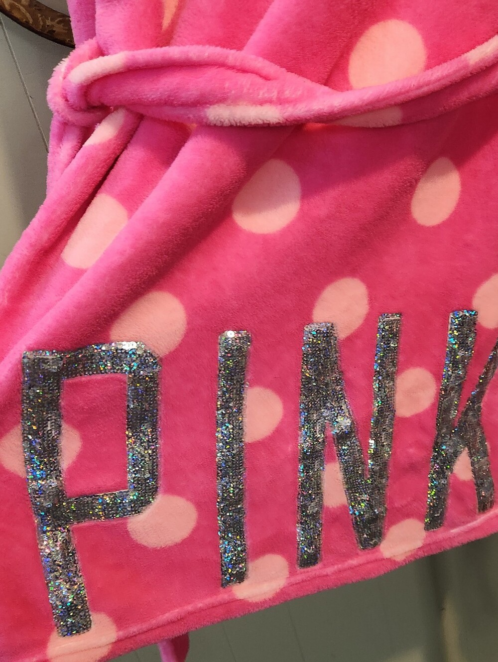 PINK Victoria's Secret Plush Robe - Picture 8 of 10
